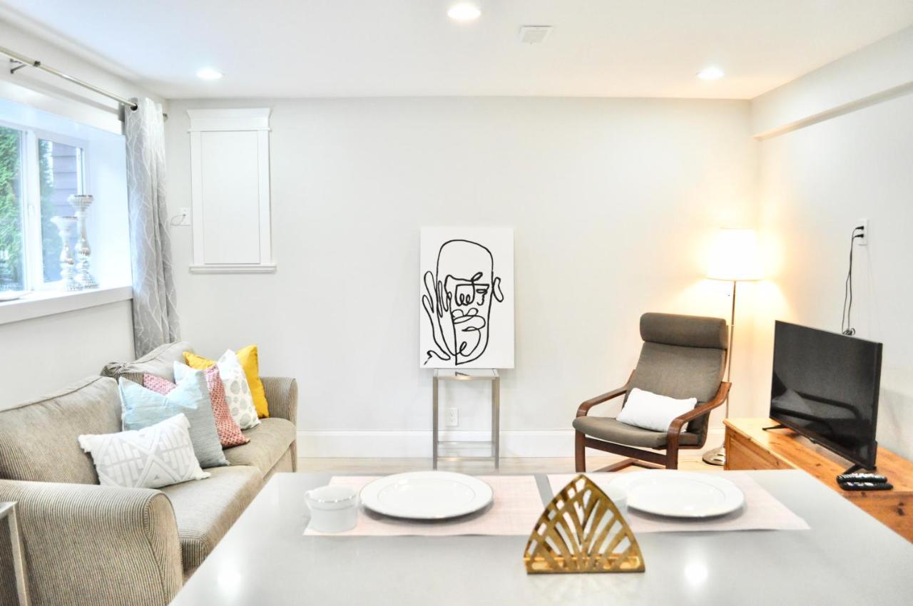 Stylish 1 Bedroom Suite In North Vancouver 10 Mins Ski Екстериор снимка